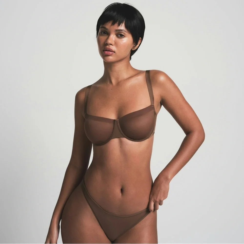 SKIMS No Show Unlined Balconette Underwire Bra - Jasper - Picture 3 of 9